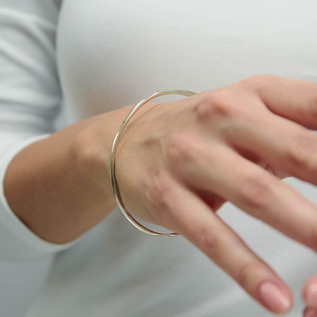 Arctic Shore Line Bangle